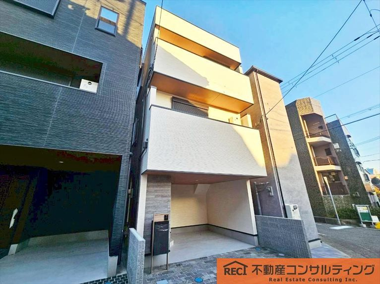 神戸市灘区神ノ木通3丁目　新築戸建　B号地の前面道路含む現地写真