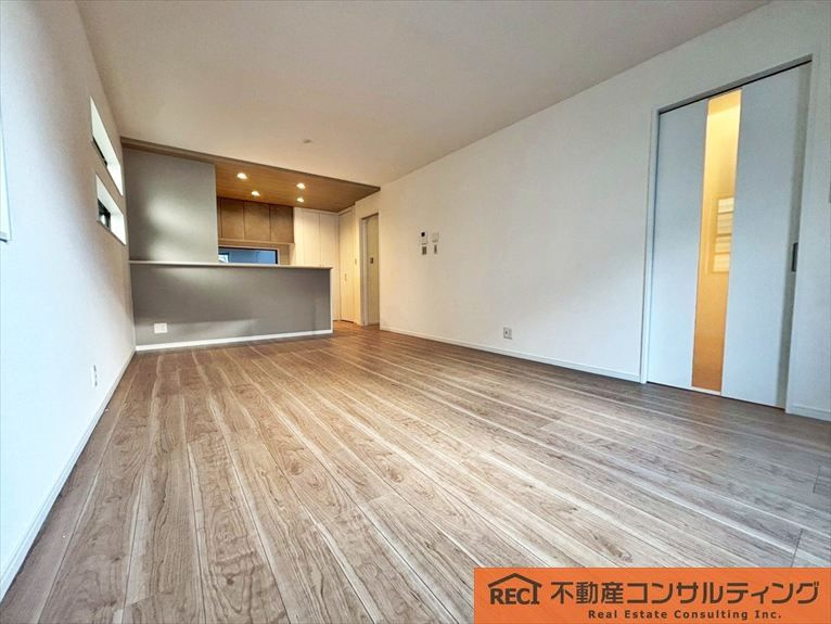 神戸市灘区神ノ木通3丁目　新築戸建　C号地の洋室