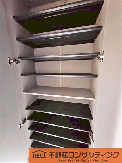 西宮グリーンマンション1号棟の収納