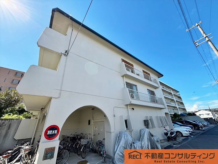 香枦園スカイハイツのエントランス