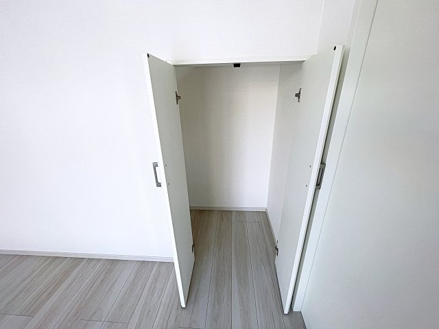 新築戸建・新築建売　郡山市八山田2期　行徳小・行健中の浴室|浴室乾燥機付きで小窓がついているので簡単に換気が可能です！洗濯物干しもできるので便利！