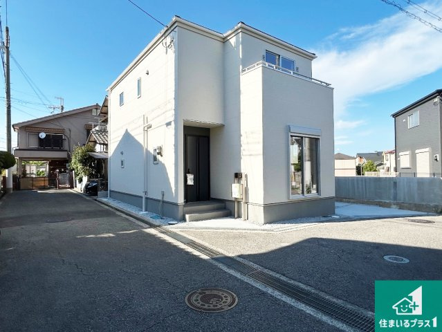 ♦貝塚市澤　第8期　新築一戸建ての外観|お客様に長く安心して住んでいだだける事にこだわった家づくり！住んでからのアフターサービスにもしっかりと取り組んでいます！