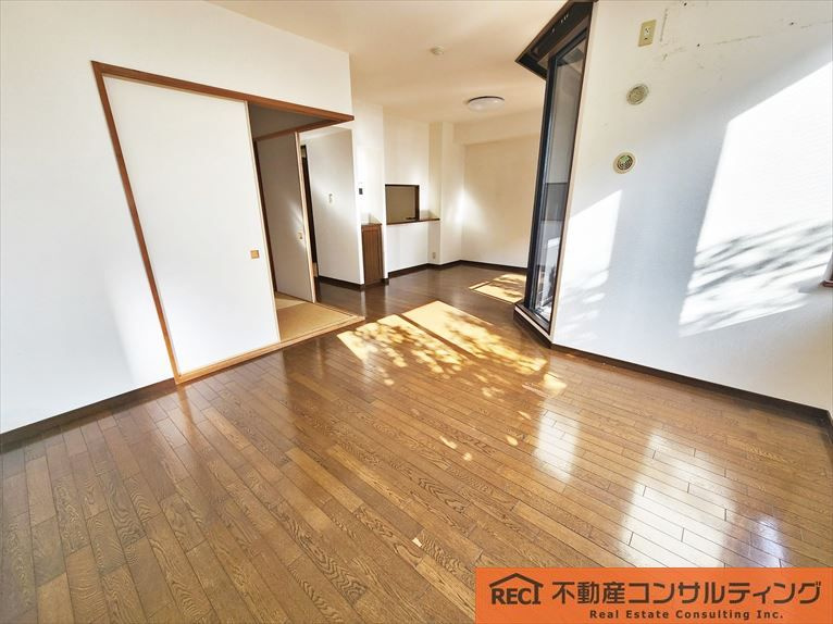 グランステイツ六甲・桜通の居間・リビング