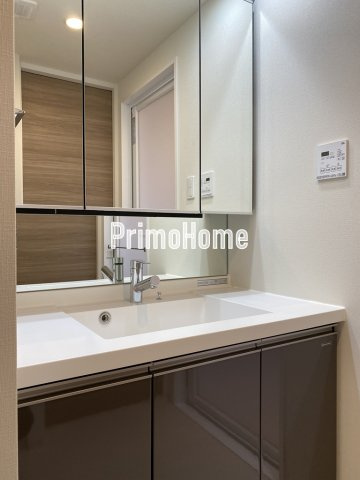 レジディア大手町北の洗面所