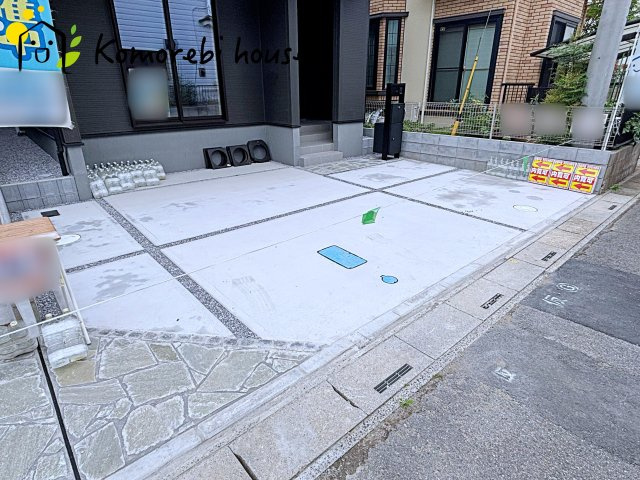 白岡市小久喜　新築一戸建て　リーブルガーデン　01の駐車場|26.6.22撮影済み