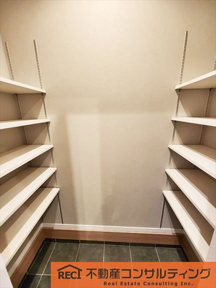 神戸市灘区篠原南町４丁目　新築戸建　A号地の収納