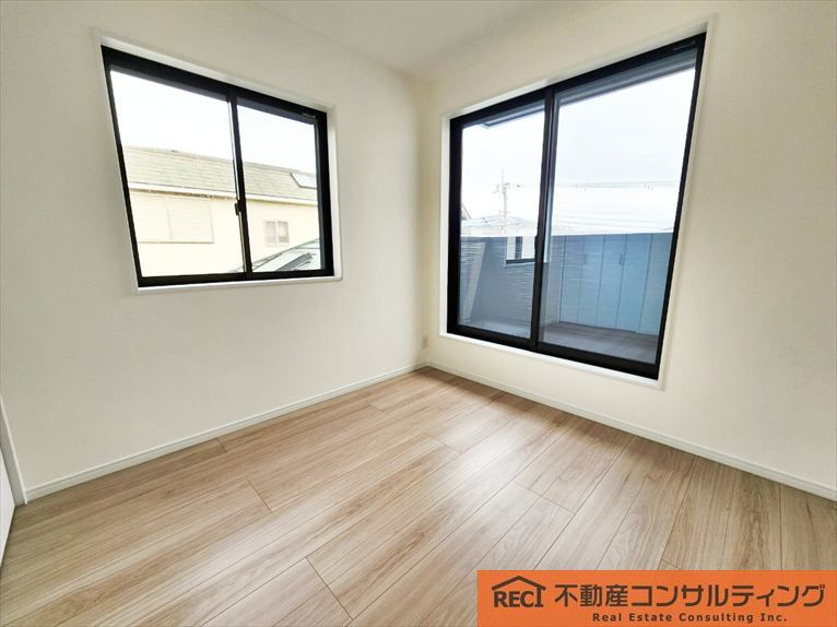 神戸市灘区篠原南町４丁目　新築戸建　A号地の洋室