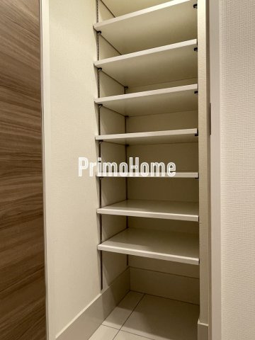 レジディア大手町北の収納