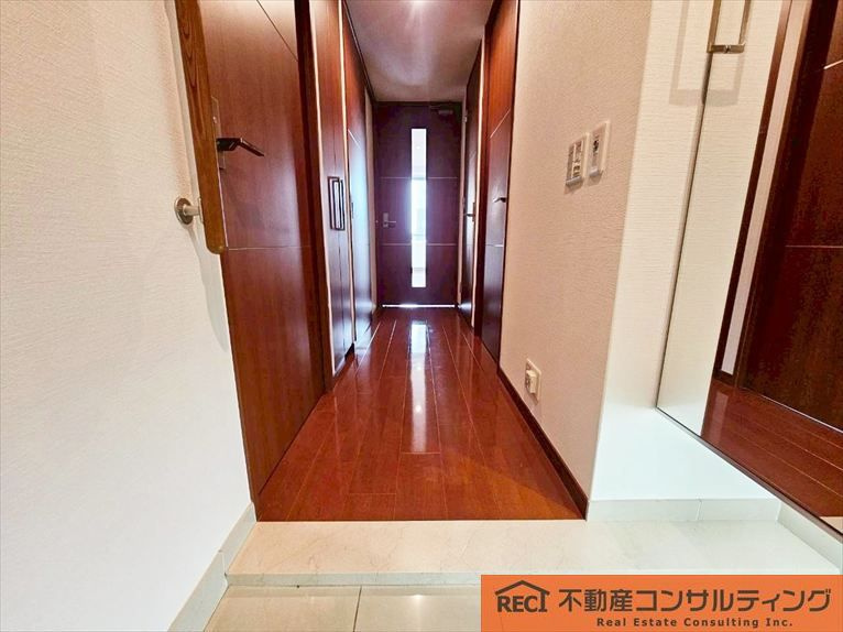 グラン・ブルー王子公園の玄関