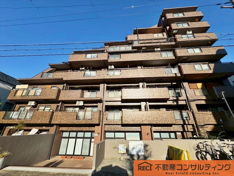 ビバリーハウス本山の外観