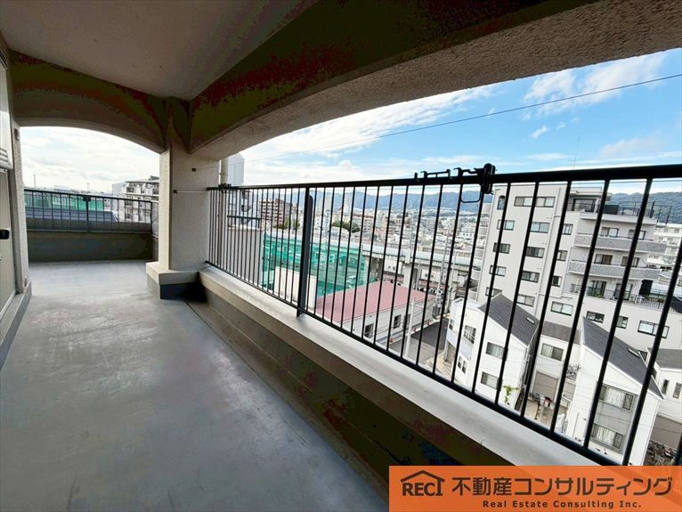 モンラヴィ青木のバルコニー