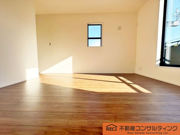 西宮市南甲子園2丁目　新築戸建　1号棟の洋室