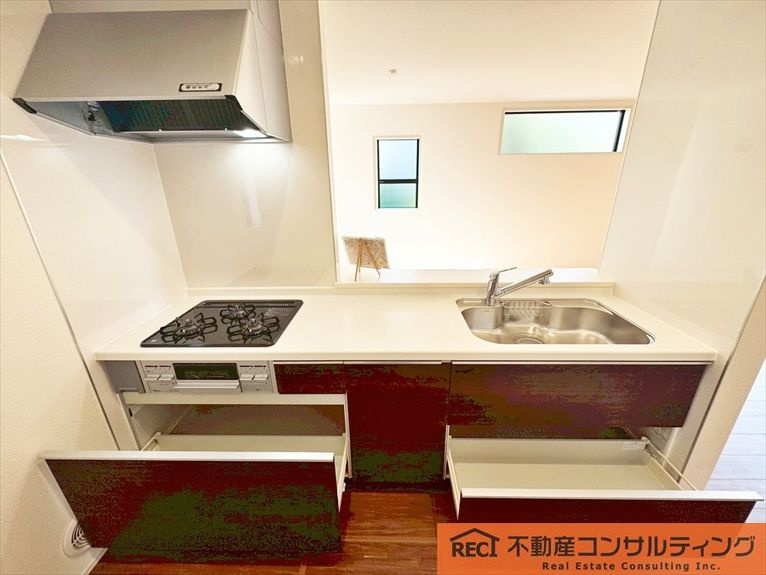 西宮市南甲子園2丁目　新築戸建　1号棟のキッチン