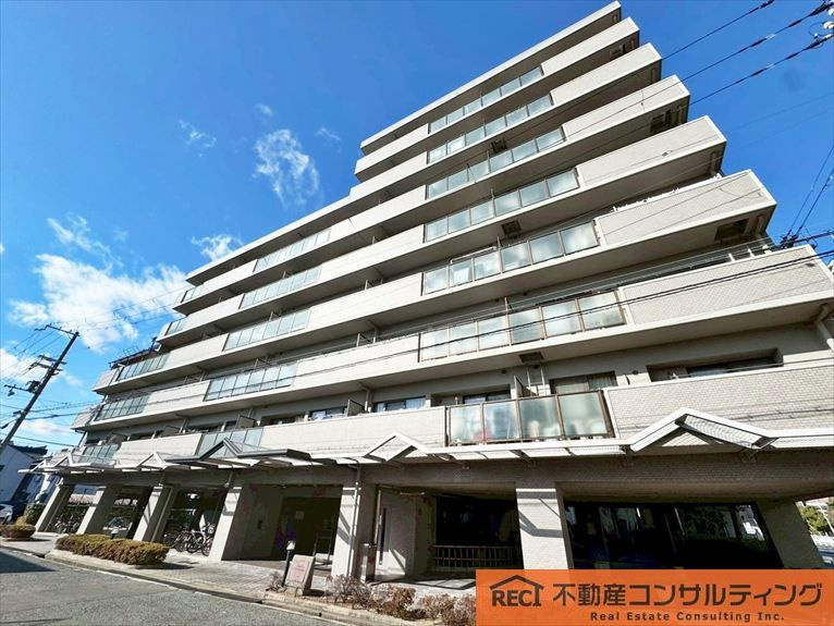 ファミール本山の外観