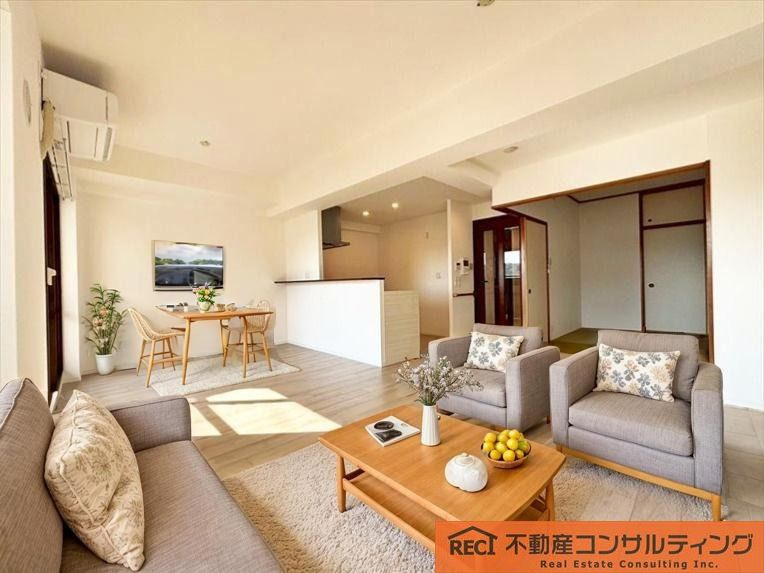 ファミール本山の洋室