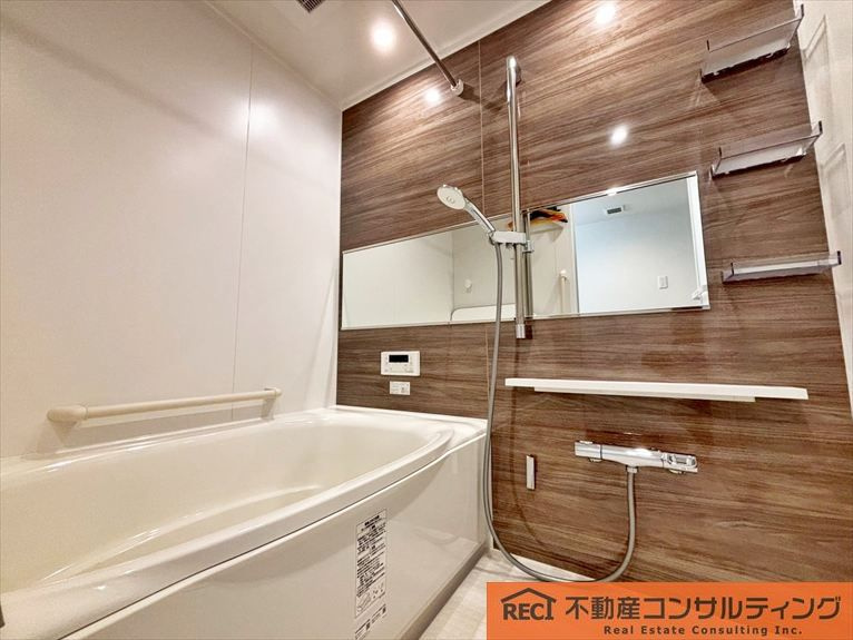 ファミール本山の浴室