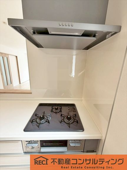 西宮市浜町　新築戸建　1号棟のキッチン