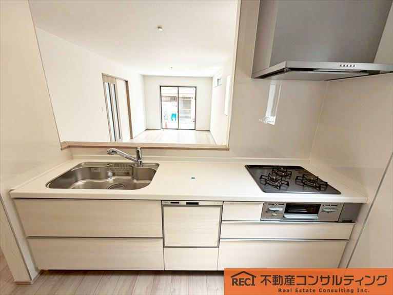 西宮市浜町　新築戸建　1号棟のキッチン