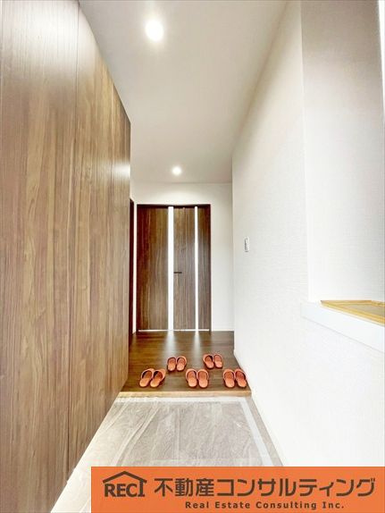 ルネ本山南の玄関