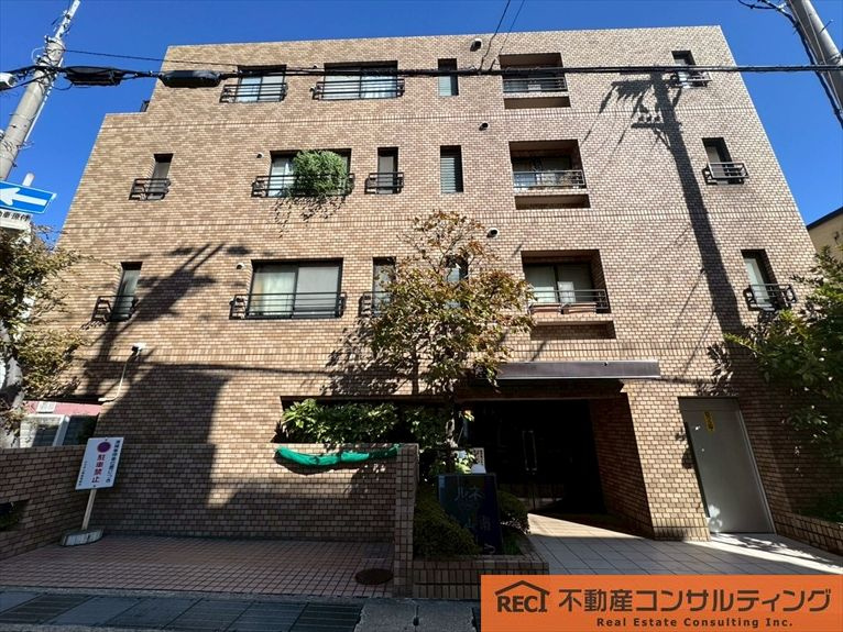 ルネ本山南の外観