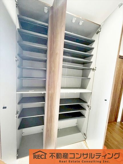 ルネ本山南の収納