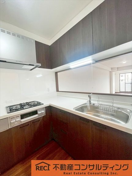 ライオンズマンション甲子園口二見町のキッチン