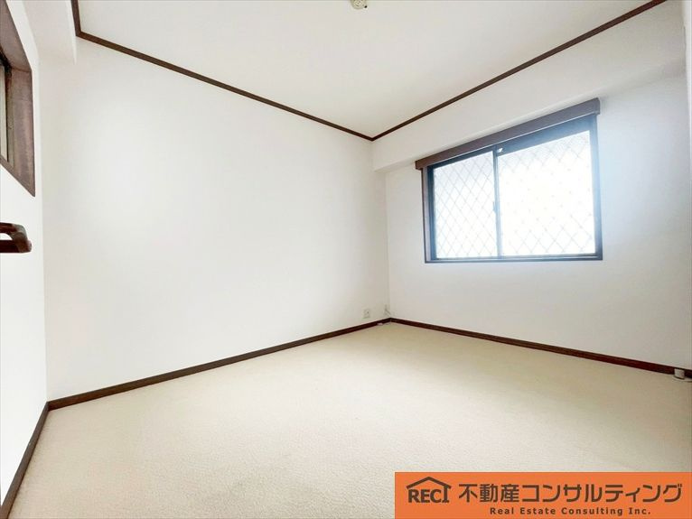 ライオンズマンション甲子園口二見町の寝室