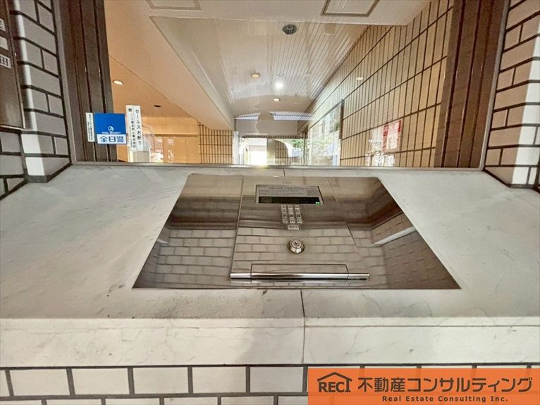 ライオンズマンション甲子園口二見町の防犯設備