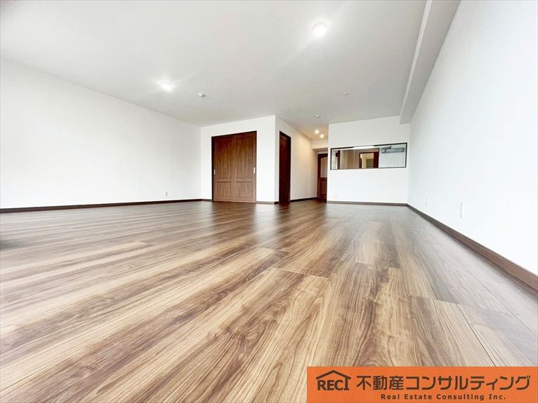 ライオンズマンション甲子園口二見町の居間・リビング|LDK20帖以上