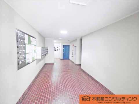 西灘アーバンライフのエントランス