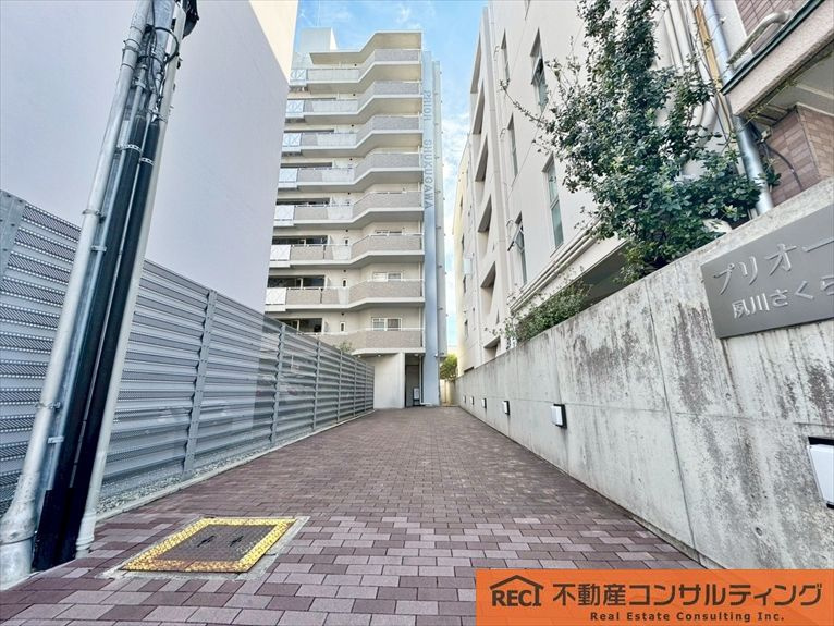 プリオーレ夙川さくら道の外観