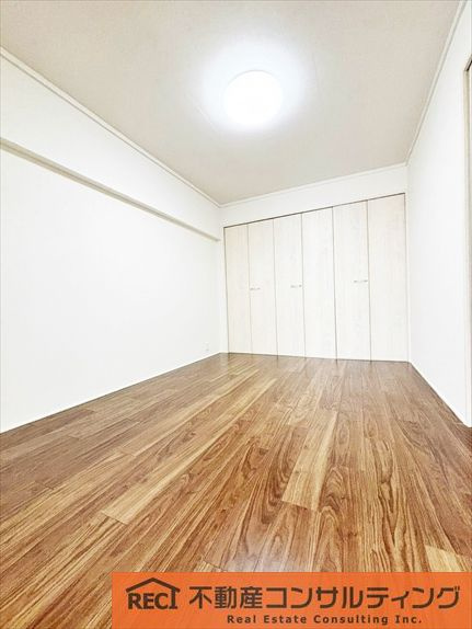 甲子園住宅の寝室