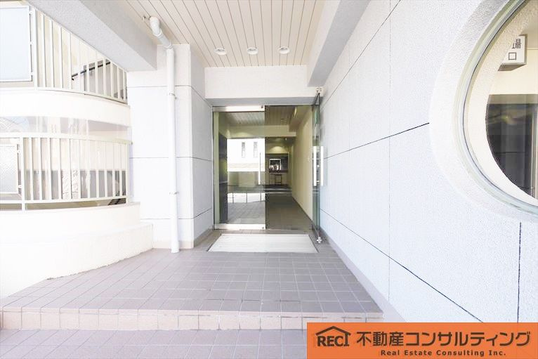 東急ドエル摩耶のエントランス