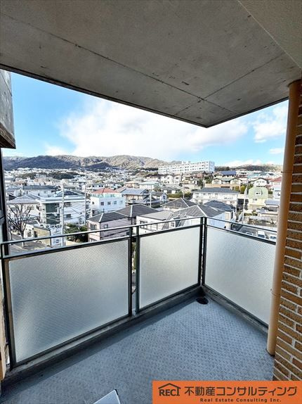パレ・シェール苦楽園北夙川通りのバルコニー