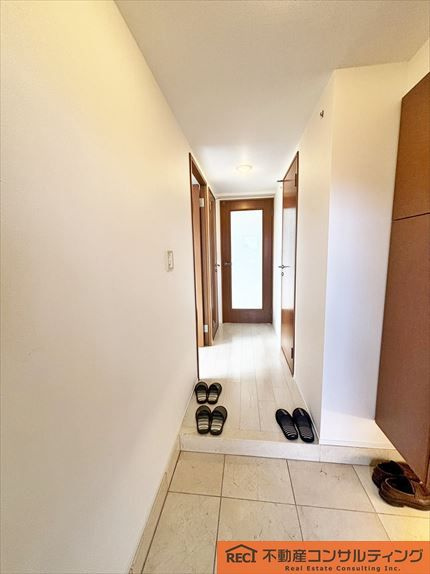 パレ・シェール苦楽園北夙川通りの玄関