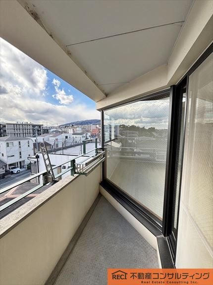 パレ・シェール苦楽園北夙川通りのバルコニー