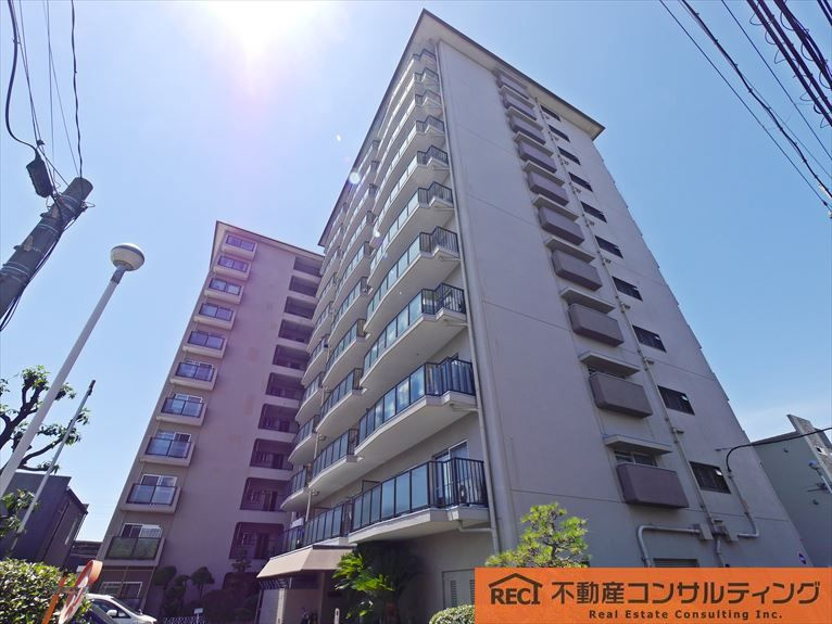 メガロコープ西宮(Ⅱ)2号棟の外観