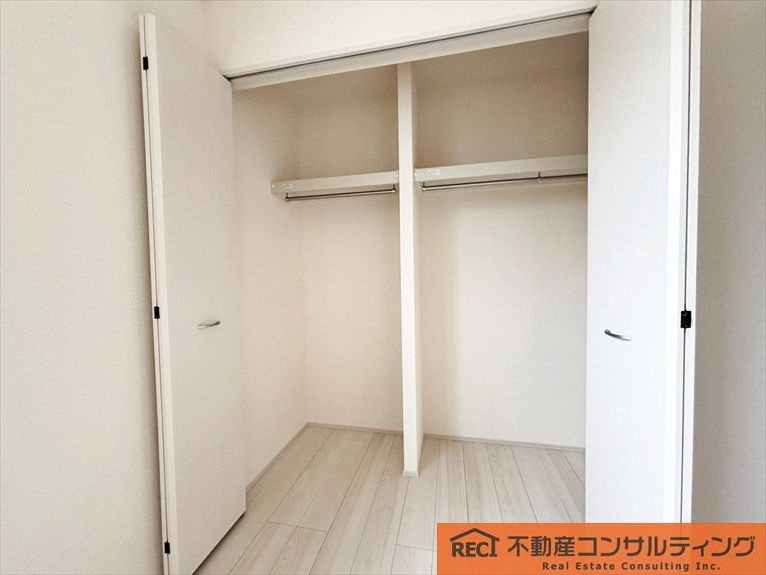 神戸市灘区神ノ木通3丁目　新築戸建　2号棟の収納