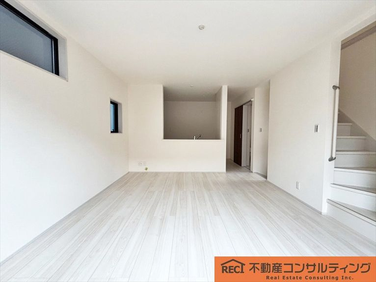 神戸市灘区神ノ木通3丁目　新築戸建　2号棟の洋室|JR六甲道駅＆阪急六甲駅まで徒歩13分