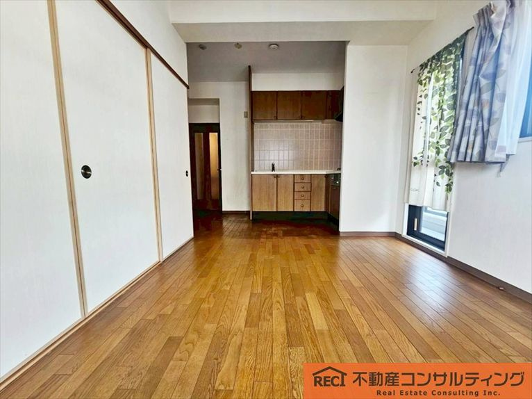 トゥー・ル・モンド本山の居間・リビング