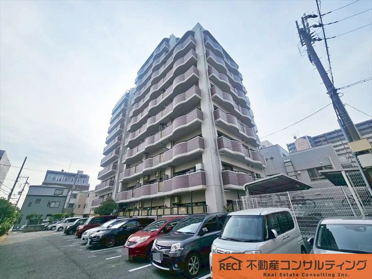 トゥー・ル・モンド本山の外観