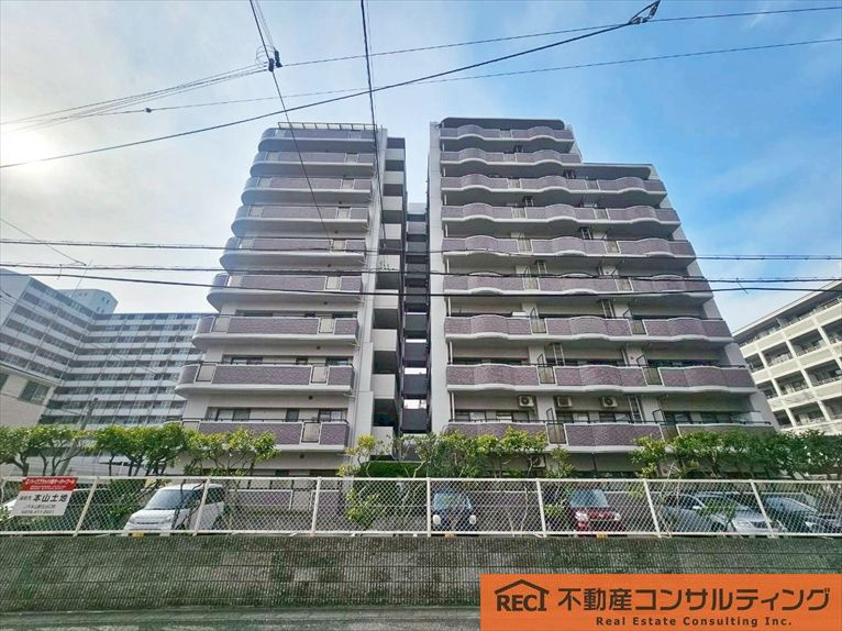 トゥー・ル・モンド本山の外観