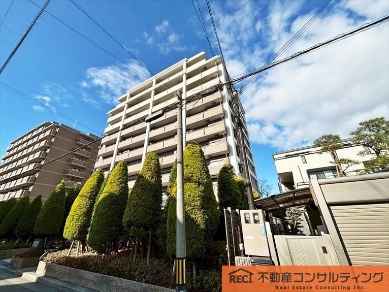 グランスイート甲子園口の外観