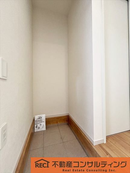 西宮市石在町　新築戸建の収納