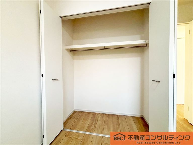 西宮市石在町　新築戸建の収納