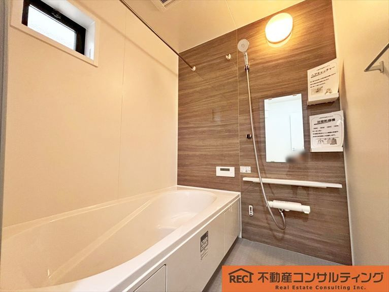 西宮市石在町　新築戸建の浴室