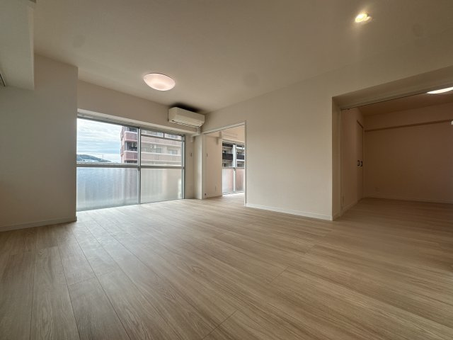 【居間・リビング】 | グランピア高宮☆仲介手数料無料☆