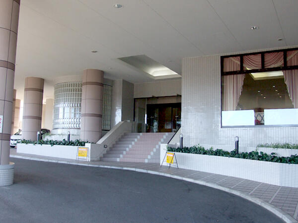 クリオ伊東壱番館のエントランス