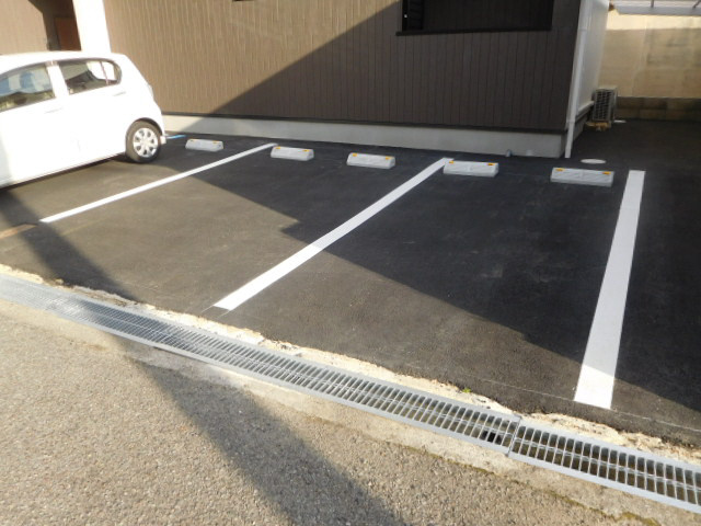 パレシェ－ヌデクールⅢの駐車場