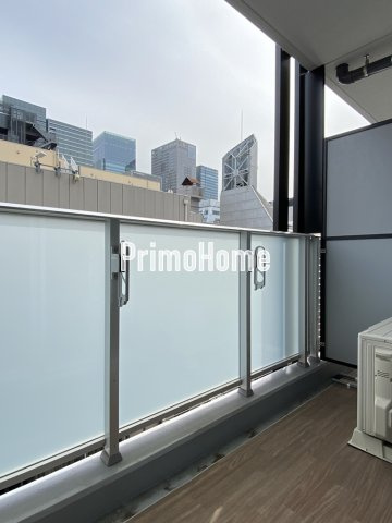 レジディア大手町北のバルコニー